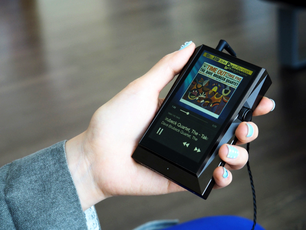 Astell&Kern AK380 – Odtwarzacz Pro Audio – bez kompromisów